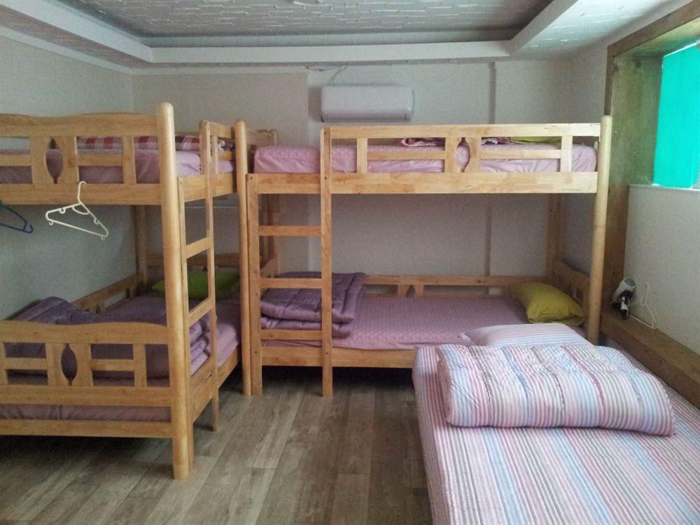 J Guesthouse Seoul Eksteriør billede