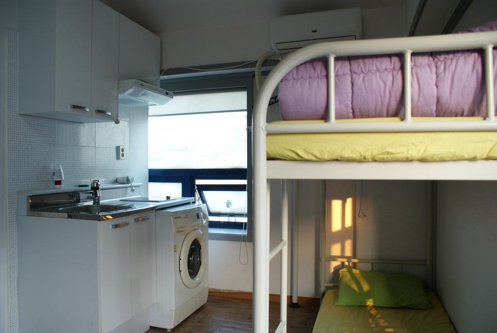 J Guesthouse Seoul Værelse billede